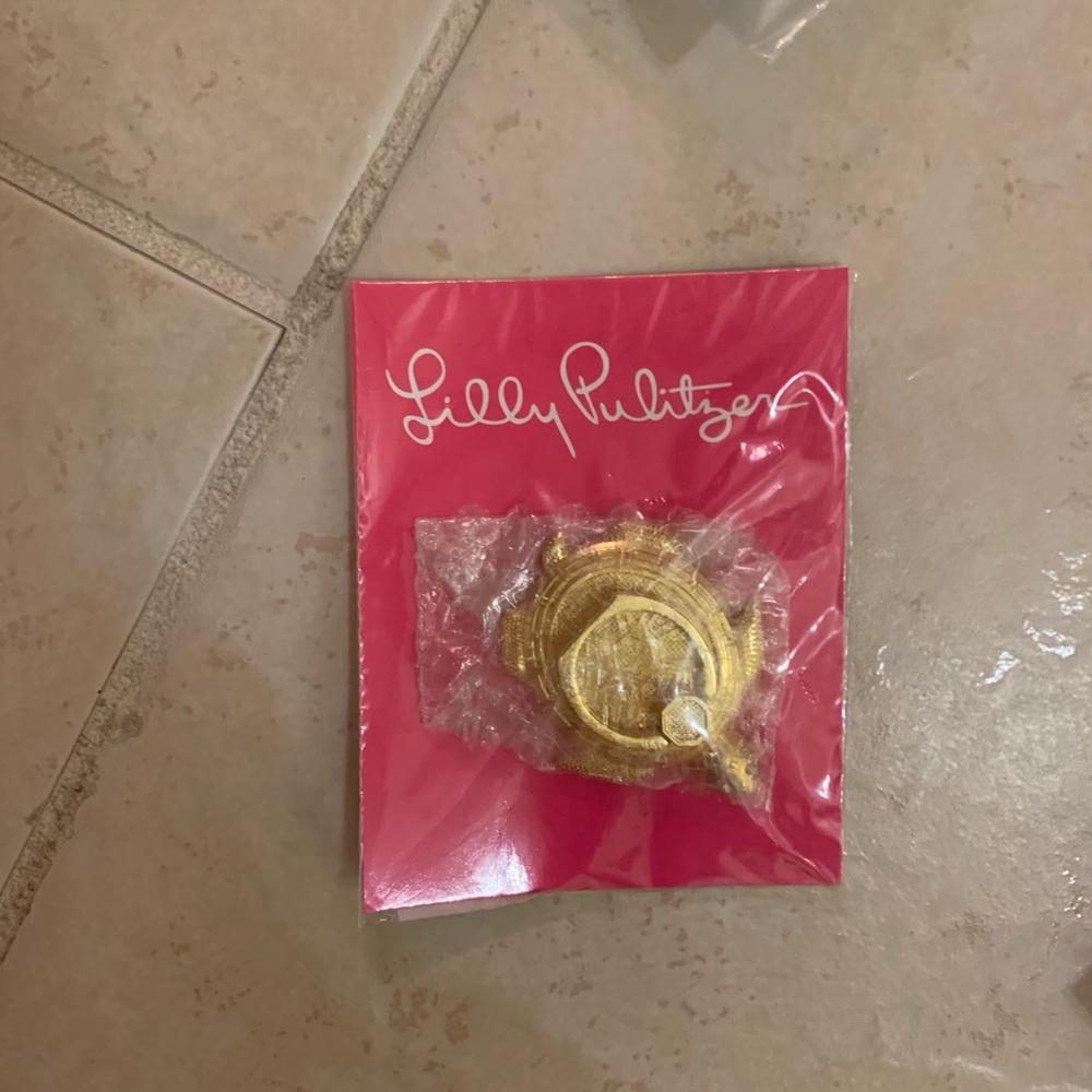 Nwt Lilly Pulitzer turtle phone stand ring